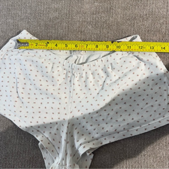 Brandy Melville John Galt Floral Ribbed Waffle Knit Shorts Size 12 Sm White Pink - Picture 6 of 8
